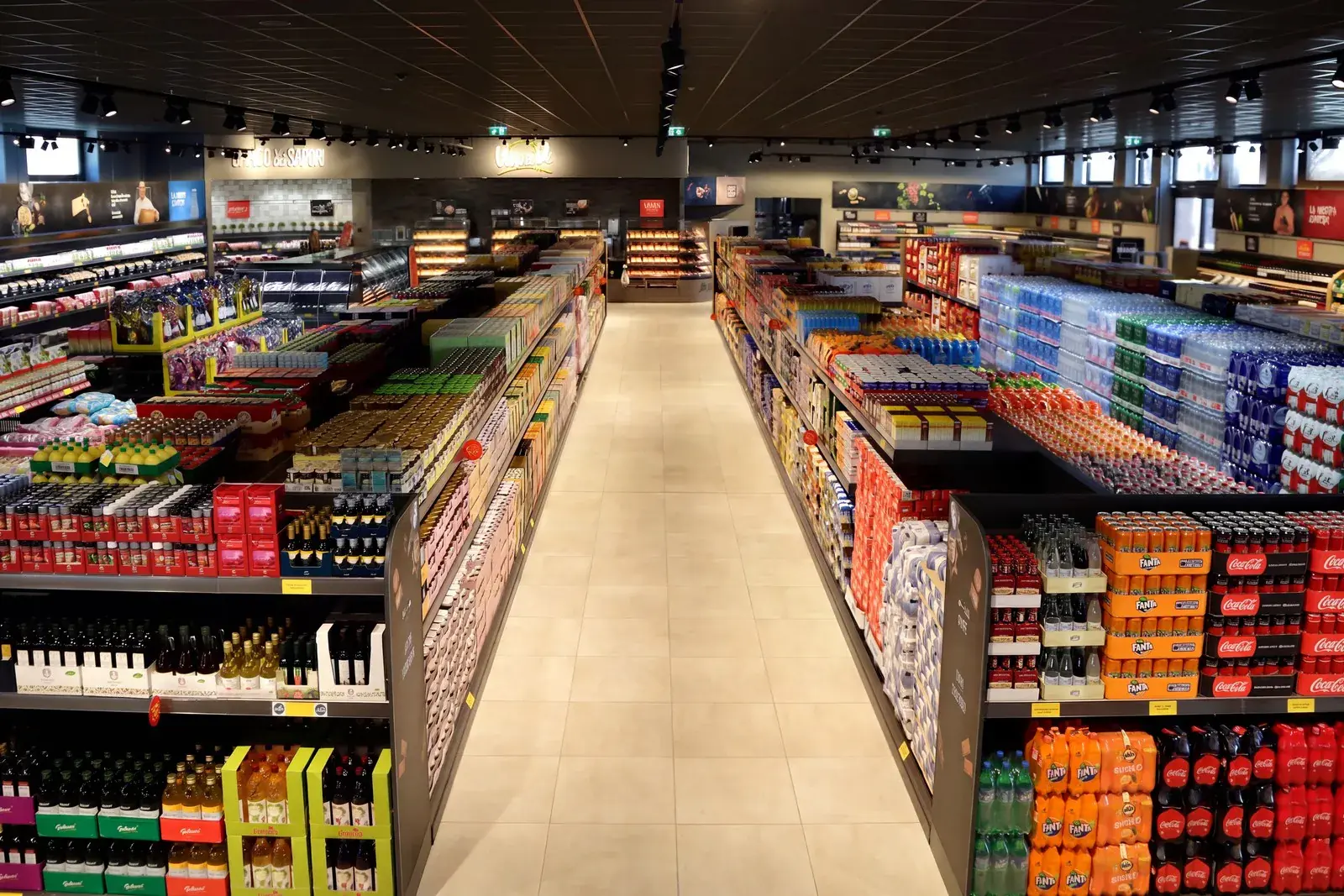Pavimentazione per grande distribuzione – Supermercato ALDI — Provincia di Verona